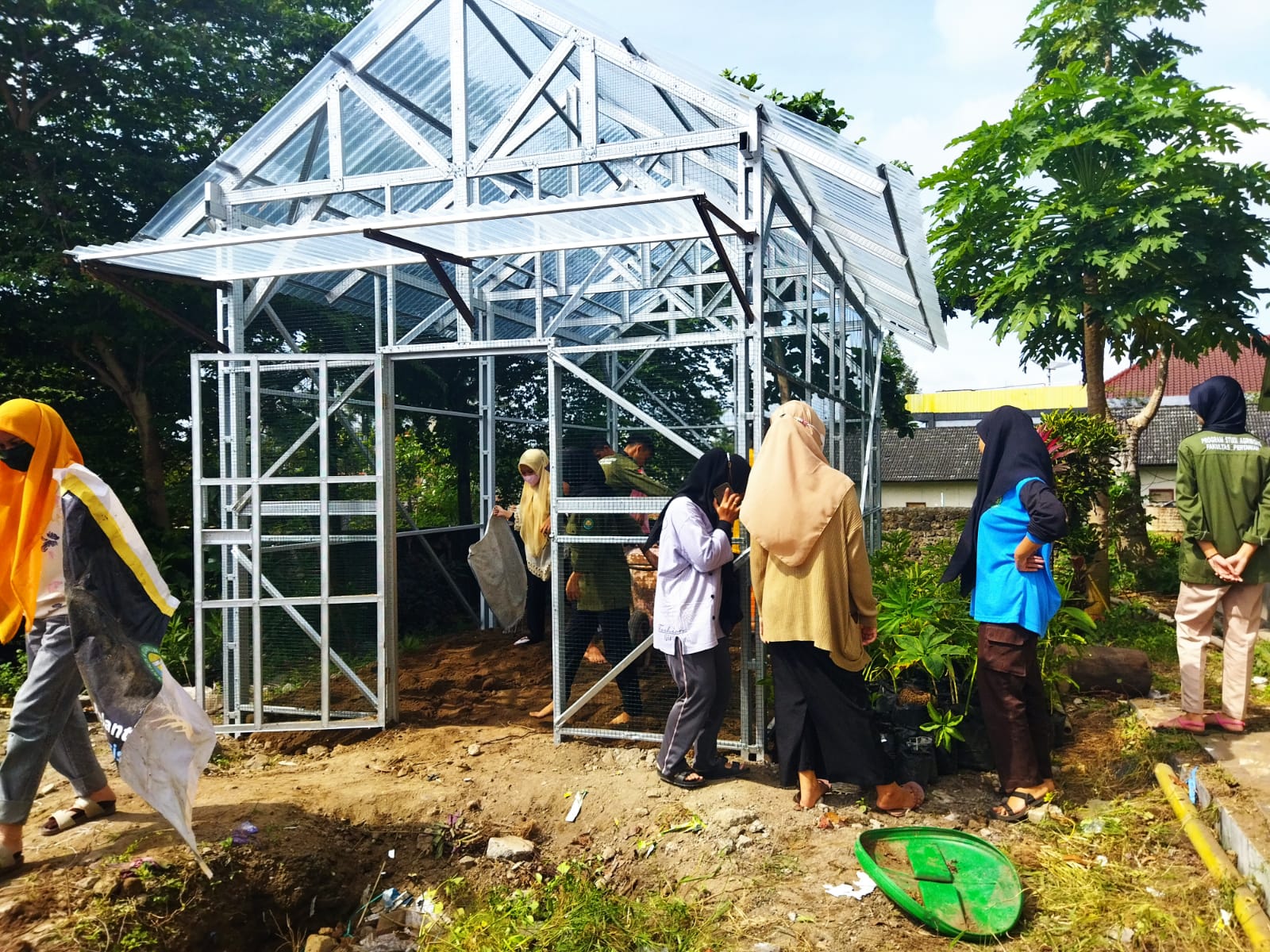 Green House Fakultas Pertanian — Fasilitas green house untuk praktikum dan riset budidaya tanaman mahasiswa Fakultas Pertanian